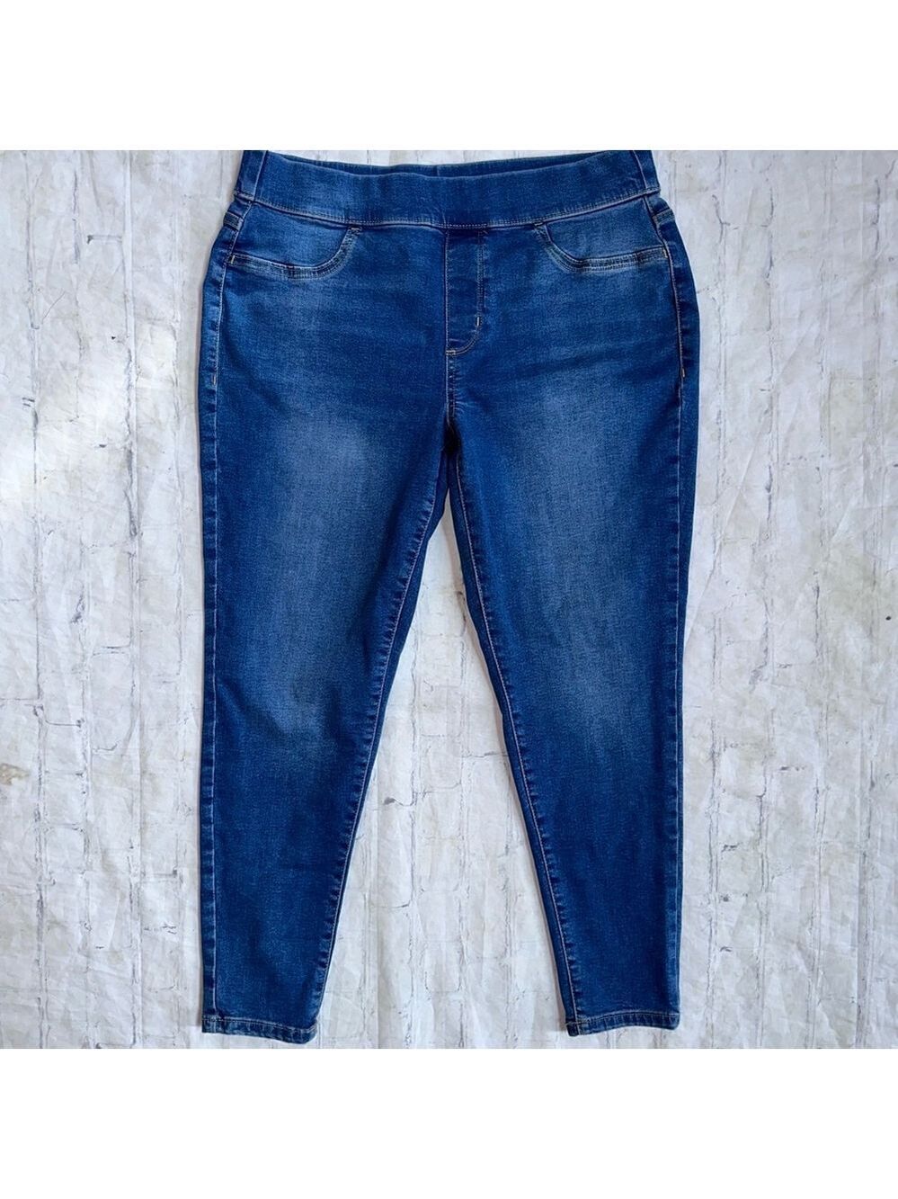 NWOT Women's Size 12P St John's Bay Pull On Skinny Leg Jeggings Denim Jeans